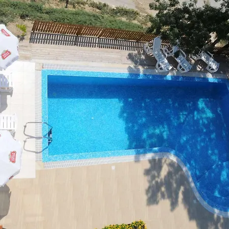 Hanat 3* Saints Constantine and Helena