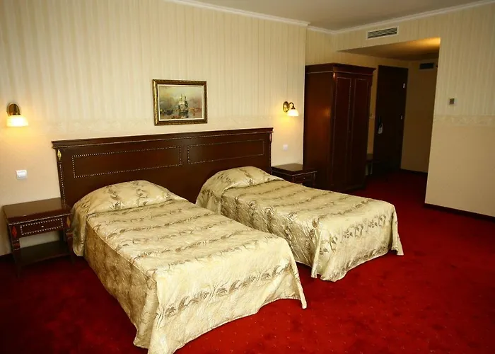 Hanat セインツ・コンスタンティン＆ヘレナ